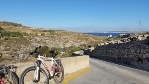 Mauern auf Gozo